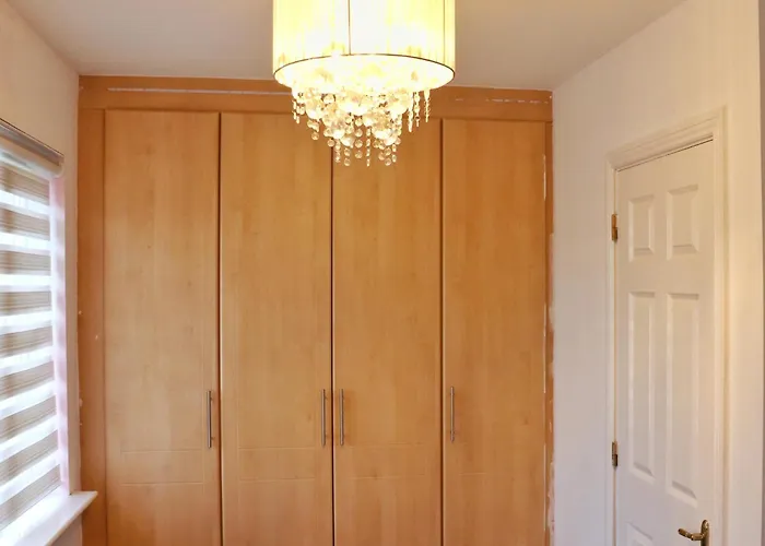 民宿 Deluxe Dwelling - 15 Mins From City/airport