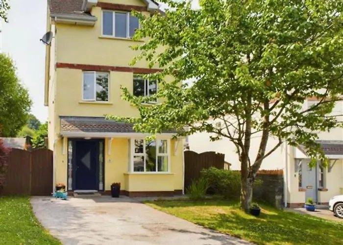 Deluxe Dwelling - 15 Mins From City/airport 民宿